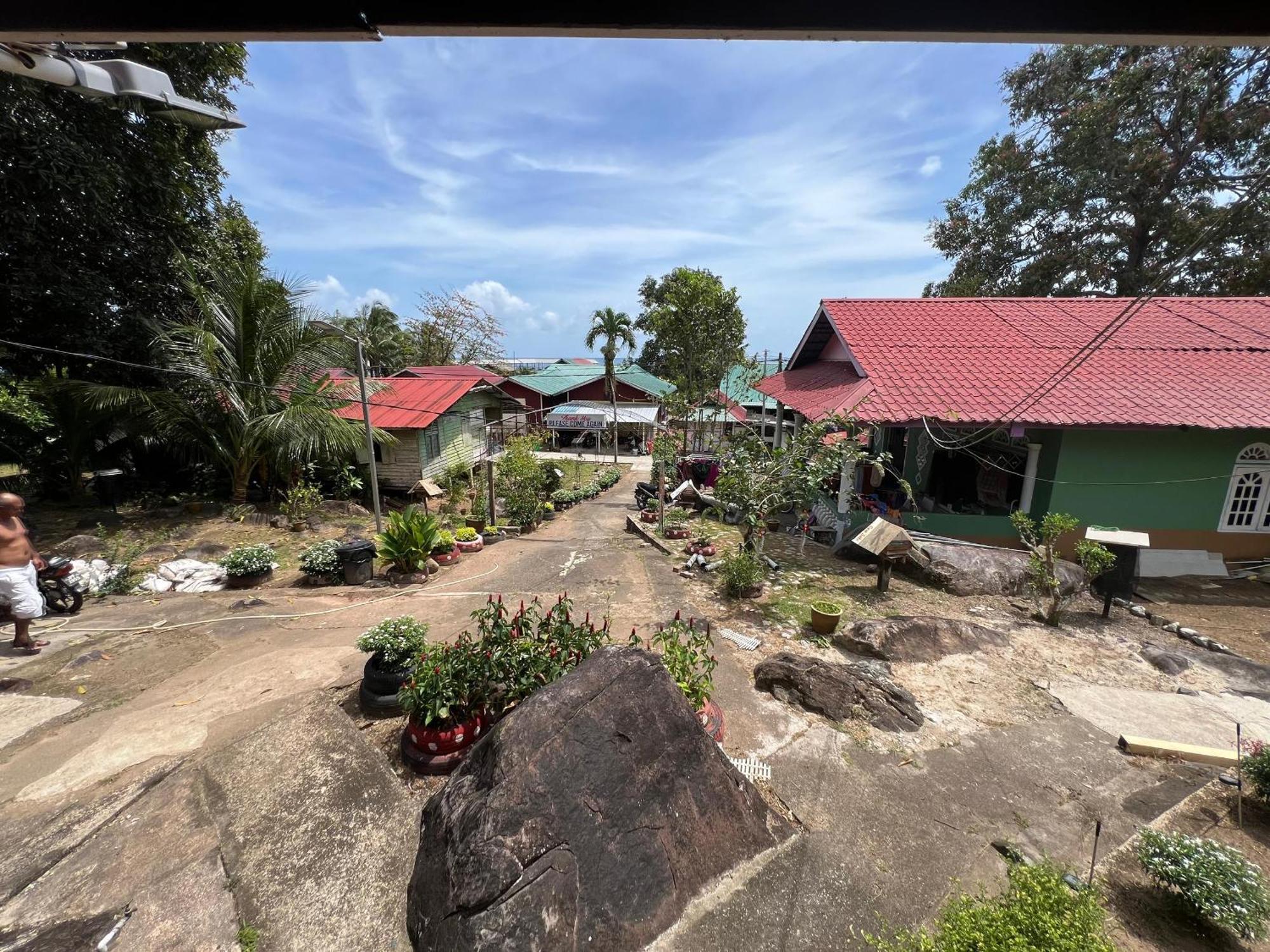 Mukut Coral Chalet Kampong Mukut Exteriér fotografie